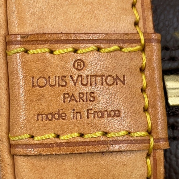 LOUIS VUITTON Monogram Alma PM Handbag - Picture 13 of 13